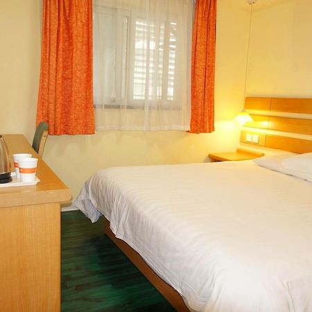 Home Inn Guangzhou Middle Jiefang Road Gongyuanqian Metro Station Canton Esterno foto