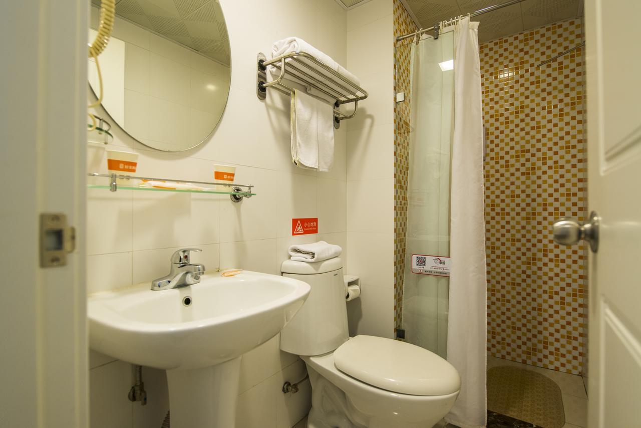 Home Inn Guangzhou Middle Jiefang Road Gongyuanqian Metro Station Canton Esterno foto