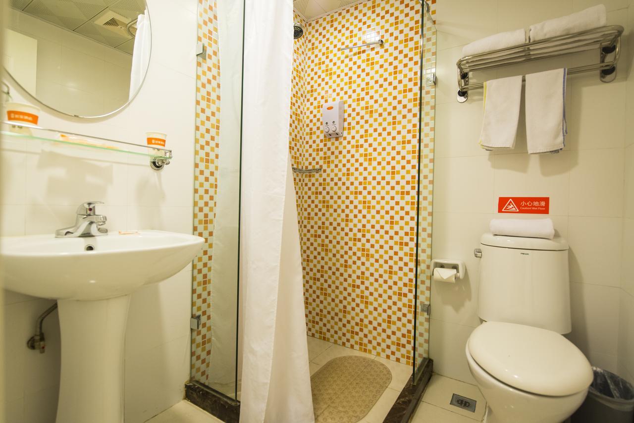 Home Inn Guangzhou Middle Jiefang Road Gongyuanqian Metro Station Canton Esterno foto
